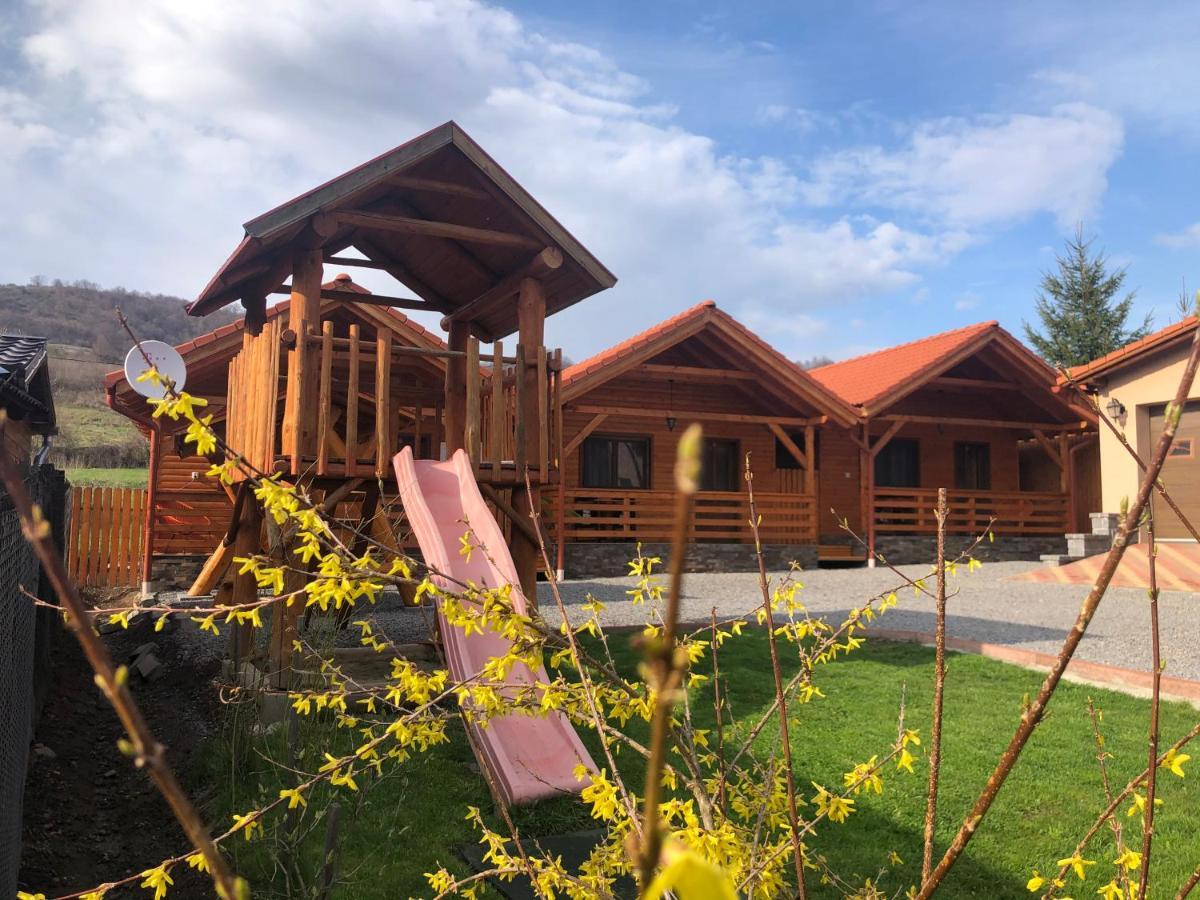Riverside Woodhouses Praid Εξωτερικό φωτογραφία