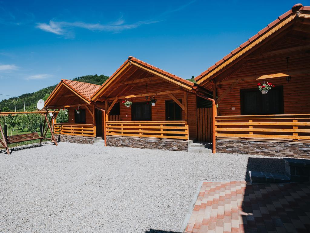 Riverside Woodhouses Praid Εξωτερικό φωτογραφία