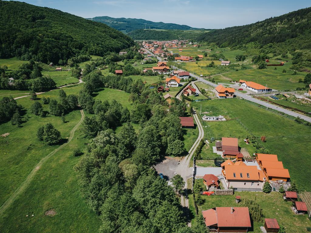 Riverside Woodhouses Praid Εξωτερικό φωτογραφία